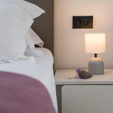 Marando - One Bedroom With Balcony And City View Apartment
