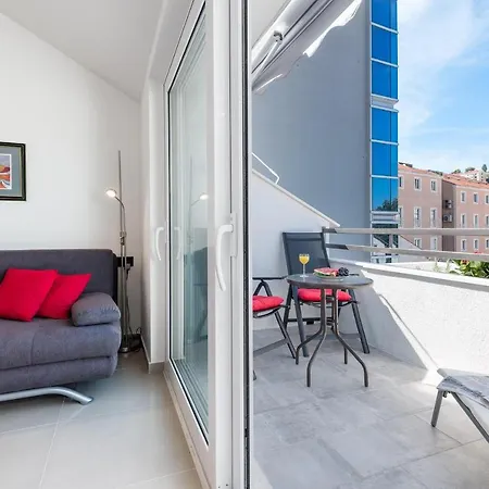 Marando - One Bedroom With Balcony And City View * Dubrovnik